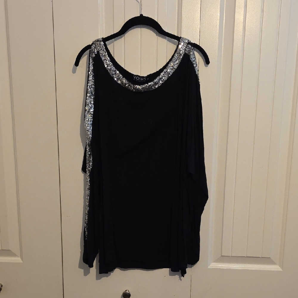 YOINS Black Top with Silver Sequin Detail